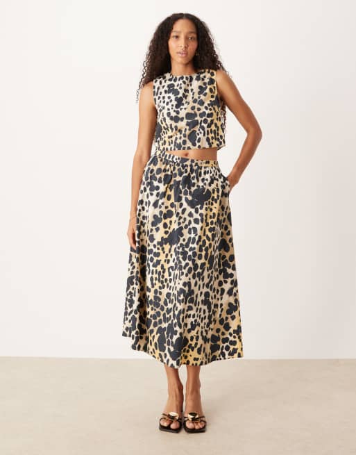 Mango - Coordinato con top corto senza maniche e gonna lunga svasata con stampa leopardata