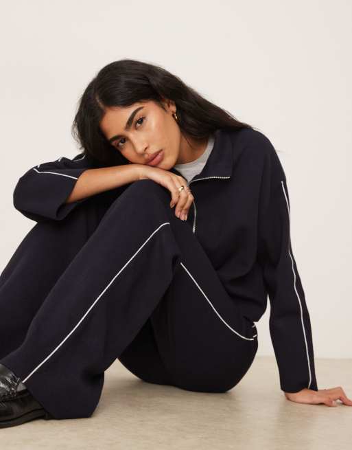 Mango - Cosmus - Pantaloni in jersey blu navy con riga laterale in coordinato, 3 di 5