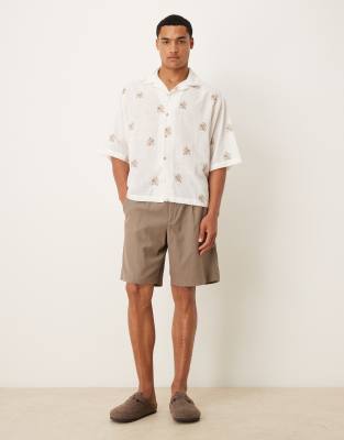 Mango Cotton Blend Pleated Detailing Shorts In White