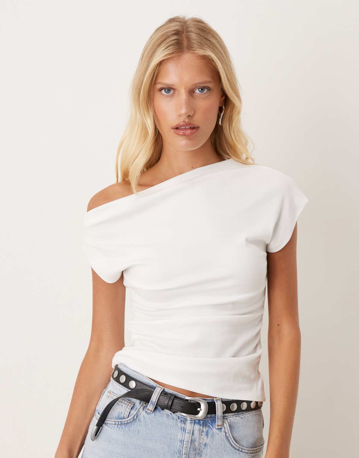 Mango cotton mix asymmetric top in white