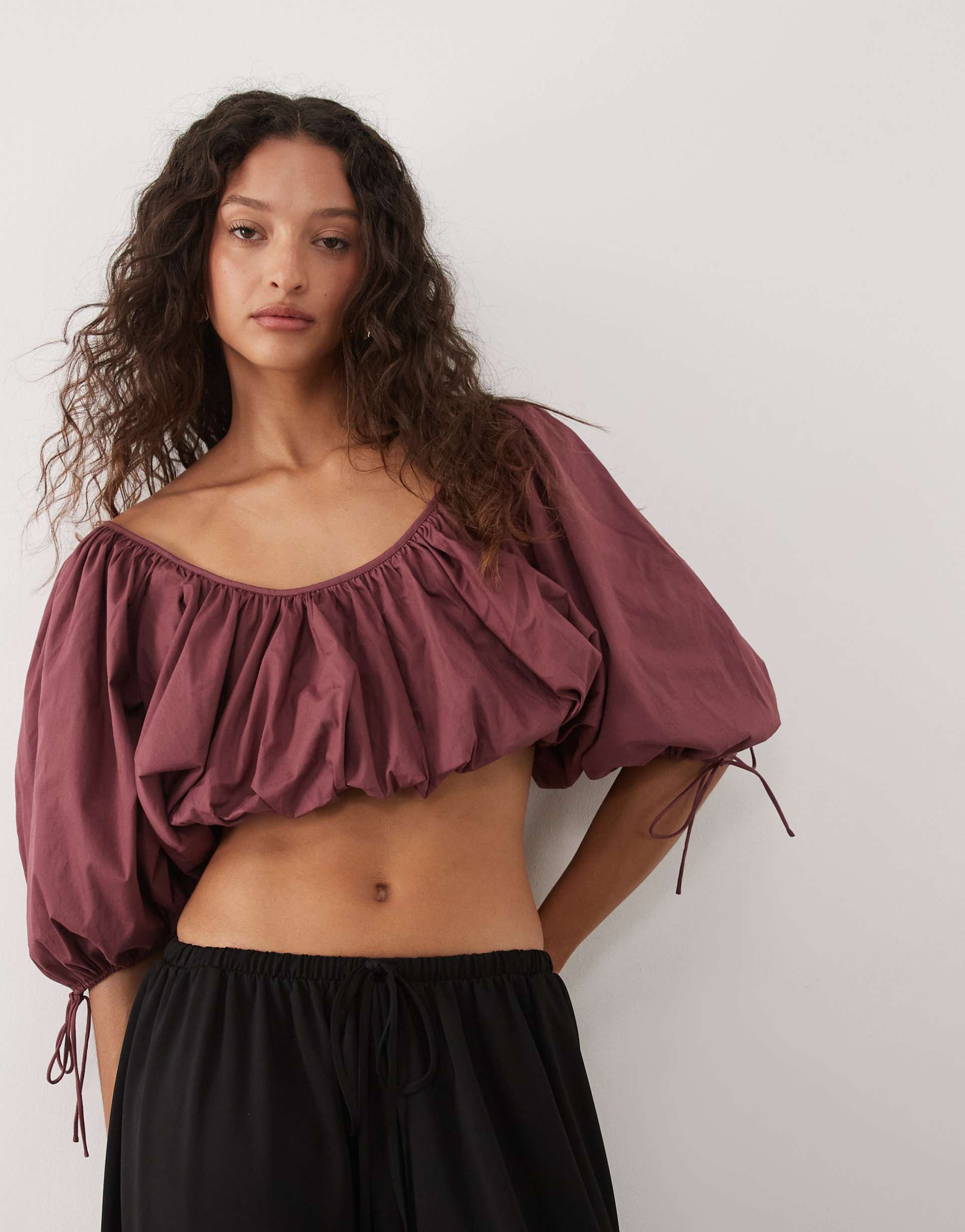 mango cotton mix cropped balloon sleeve top in pink