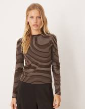 Mango contrast tipping polo top in navy