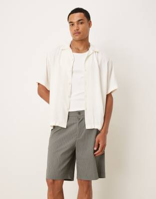 Mango Mango cotton tailored short in grey pinstripe