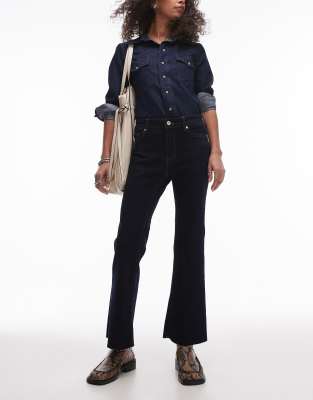 Mango cropped jeans in indigo blue φωτογραφία