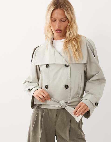 Mango cropped trench in stone - view 1