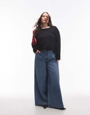 curve classic sweater in black