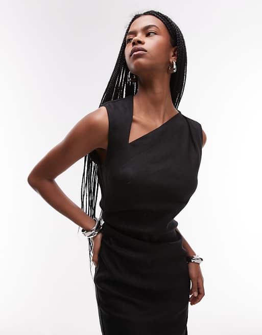cutting out midi dress Light Green Butterfly Cut-Out FARM Rio the round neck design exudes timeless charm while providing a flattering frame for the dcolletage FARM Rio Green Leaves Cut