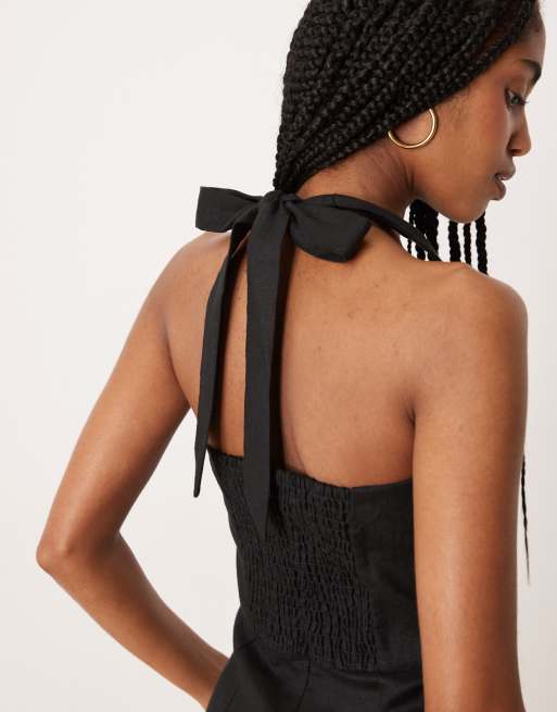 Mango – Czarny kombinezon z kwadratowym dekoltem typu halter i zakładkami z przodu, 3 z 4