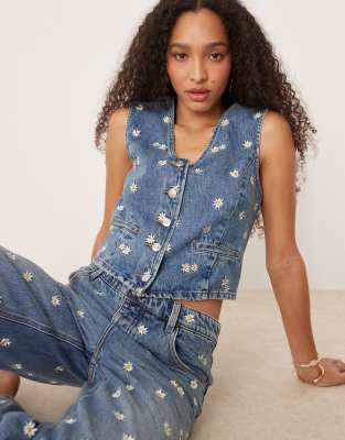 Mango Massy Daisy Embroidered Denim Crop Vest In Blue