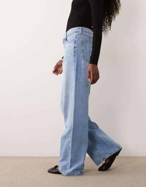 Mango Danila raw hem straight leg jean in light blue, 3 of 5