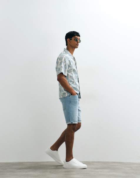 Mango - Denimshorts med opsmøgne kanter i lys vask i slim fit - view 1
