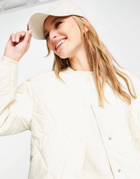 https://images.asos-media.com/products/mango-diamond-quilted-puffer-jacket-in-cream/201004972-4?$n_550w$&wid=550&fit=constrain