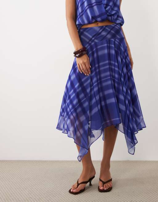 Mango Dolpin midi rok met puntige zoom in blauw geruite print, 2 van 5