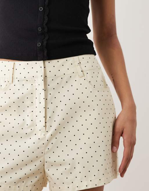 Mango – Dots – Jeansshorts aus 100% Baumwolle in Beige und Schwarz gepunktet, 4 von 5