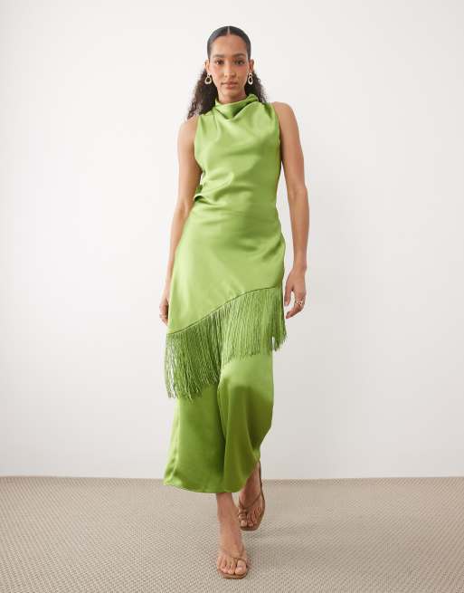 Mango - Dylan - Coordinato con pantaloni e blusa senza maniche in raso color lime con scollo alto ad anello e nappe