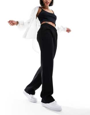 elastic waist straight leg pants in black