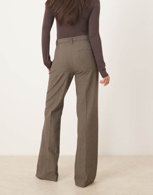 Mango – Elegante Hose in Braun mit Gürtel, 2 von 5