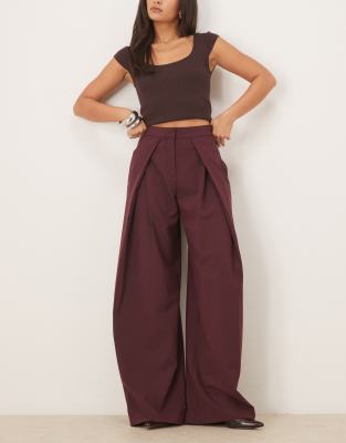 Mango - Elegante Hose in Dunkelrot mit Bundfalten vorne