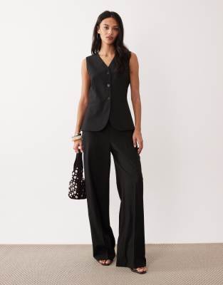 Mango - Eleganter, ärmelloser Jumpsuit in Anthrazit mit Nadelstreifen-Grau