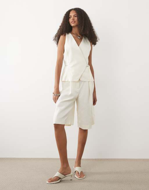 Mango – Eleganter Jumpsuit in Cremeweiß mit Bindegürtel, 2 von 4