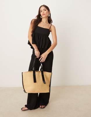 Mango - Ensemble caraco à basque et pantalon droit en broderie anglaise - Noir - view 1