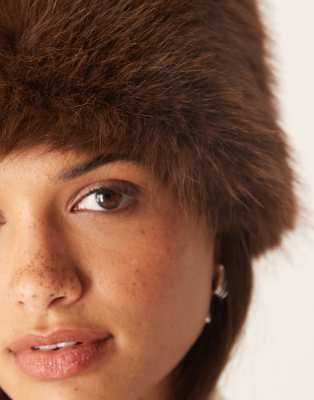 Mango Faux Fur Hat In Brown
