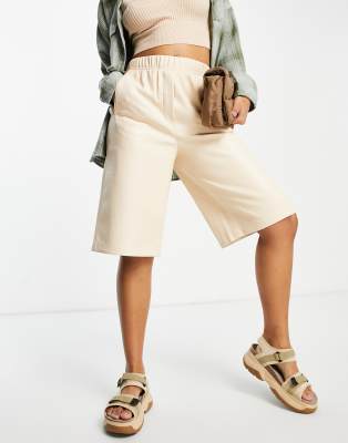 Mango faux leather longline city short in buttermilk