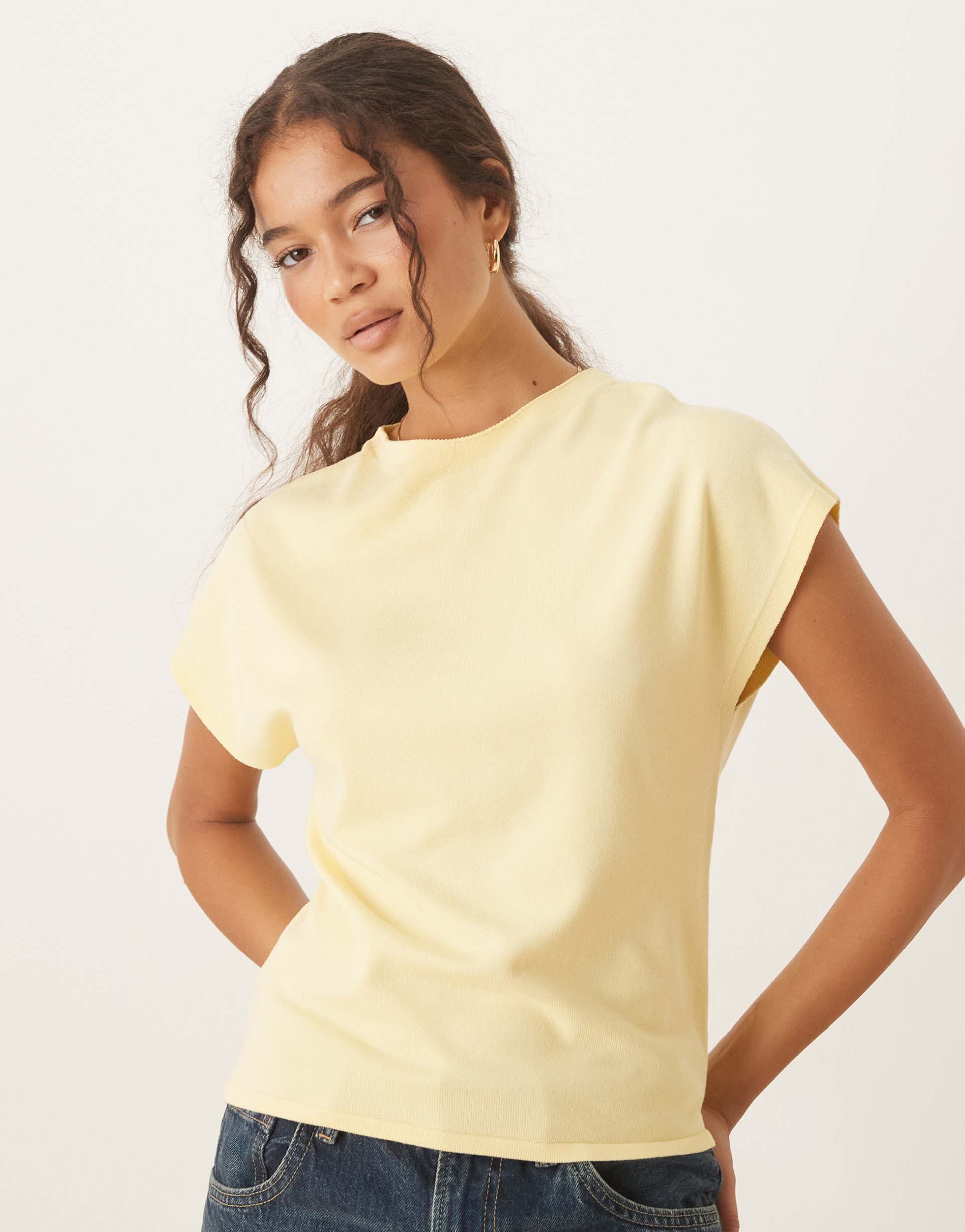 mango fine knit short sleeve t-shirt in buttermilk