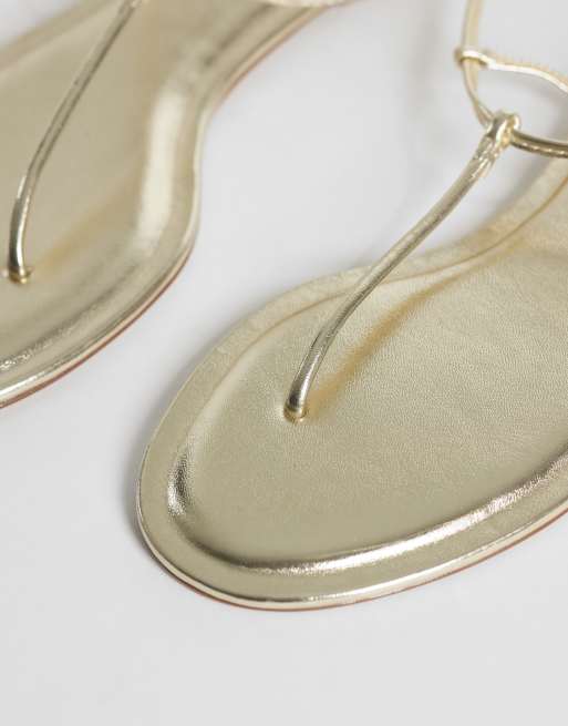 Mango – Flache Riemchensandalen in Gold mit Zehensteg, 4 von 4