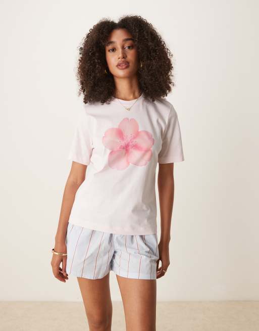 Mango flower printed graphic tee in pastel pink