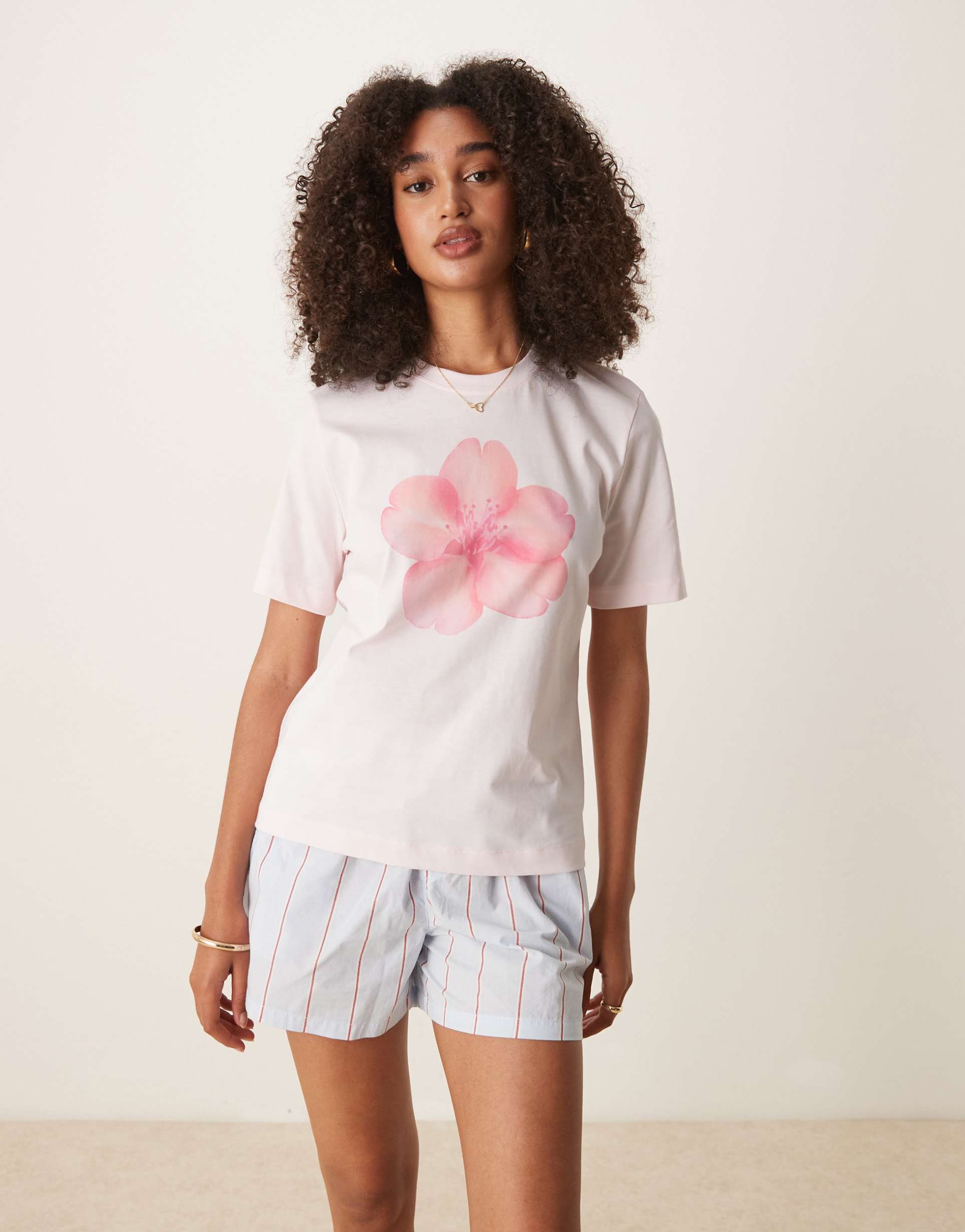 mango flower printed graphic tee in pastel pink