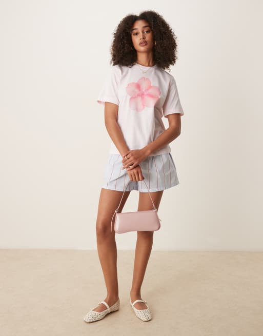 Mango flower printed graphic tee in pastel pink