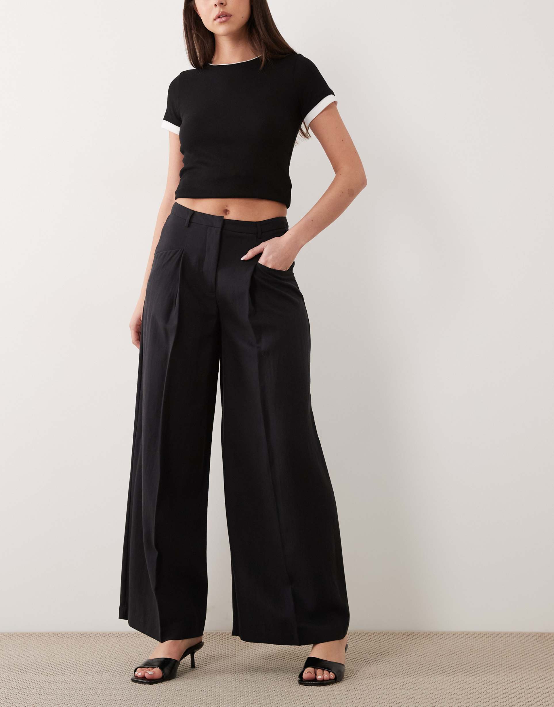 mango flowy tailored pants in black