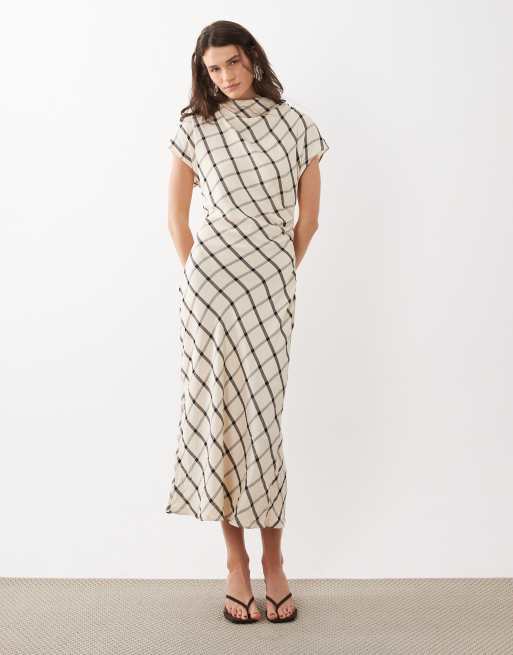 Mango - Geruite midaxi jurk met gedrapeerde halslijn en korte mouwen in beige en zwart, 2 van 4