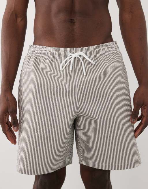 Mango – Gestreifte Seersucker-Badeshorts in Khaki, 4 von 5