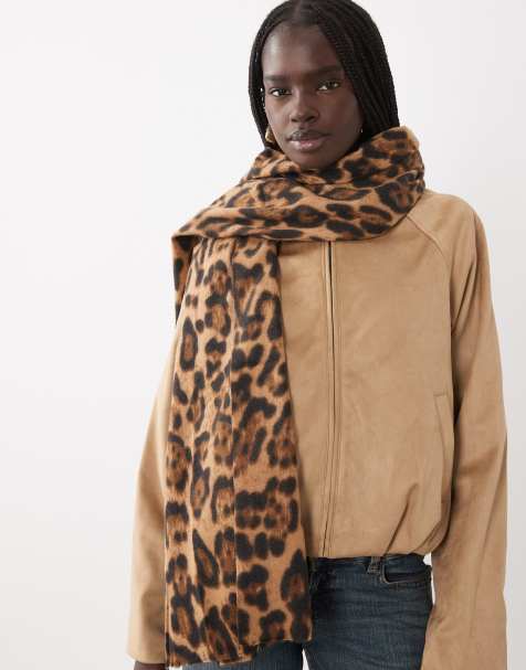 Mango gestrickter Schal mit braunem Leopardenmuster - view 1