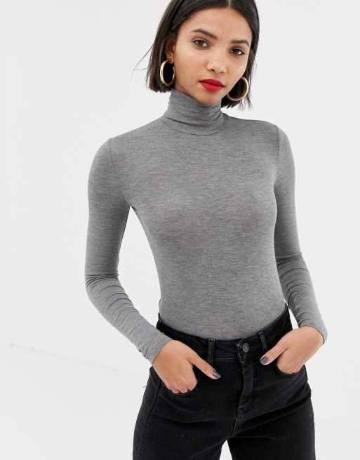 Plain turtleneck 2024