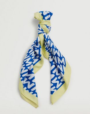 Mango head scarf in graphic blue print