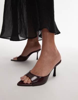 Mango - High Heels in burgunderroter Lackoptik