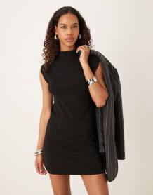 ASOS DESIGN Reign square toe mid-heel platform boots in black