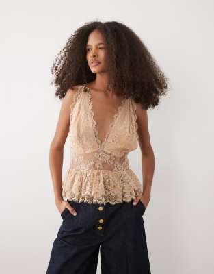 Mango - Hochwertiges, gestuftes Camisole-Oberteil ganz aus Spitze in Beige-Neutral