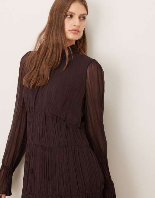 Mango - Hoogsluitende maxi-jurk van chiffon met lange mouwen en stroken in chocoladebruin, 4 van 4