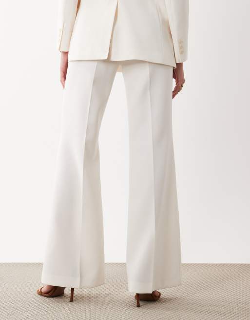 Mango - Iguana - Elegante flare-broek in pastelgeel, deel van co-ord set, 3 van 5