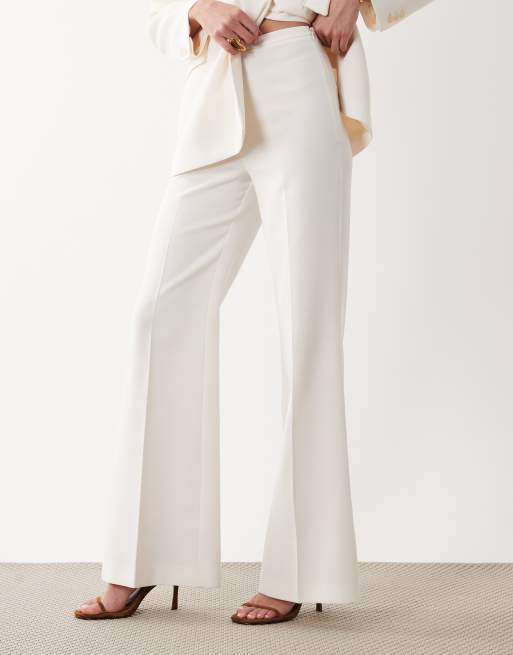 Mango - Iguana - Elegante flare-broek in pastelgeel, deel van co-ord set, 5 van 5