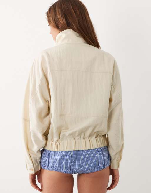 Mango - In collaborazione con Hailey Bieber - Giacca bomber beige con collo a imbuto e zip, 4 di 4