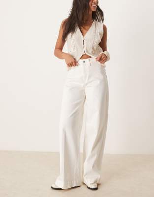 Mango - Jeans in Weiß mit weitem Bein und hohem Bund