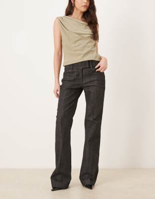 Mango - June - Schlagjeans aus Baumwollmix in schwarzer Waschung