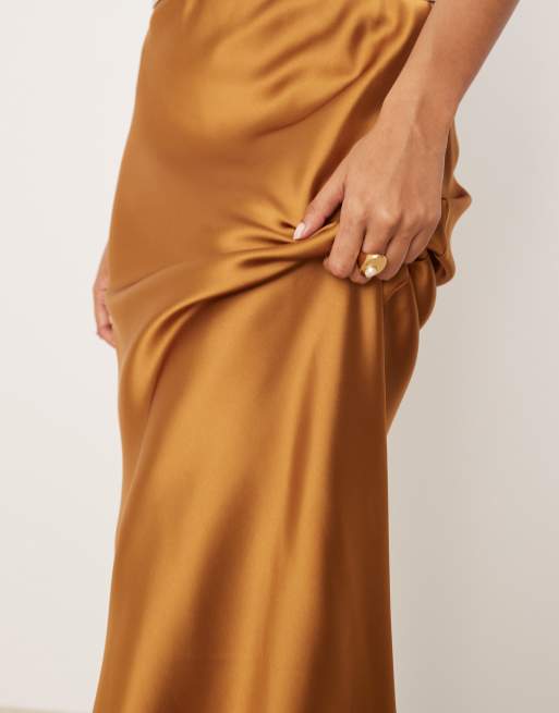 Mango Jupe mi-longue satinée Marron ASOS
