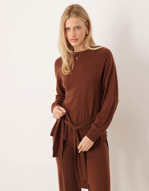 Mango – Kendrik – Pullover in Dunkelbraun mit Bindedetail an der Taille, Kombiteil, 2 von 4