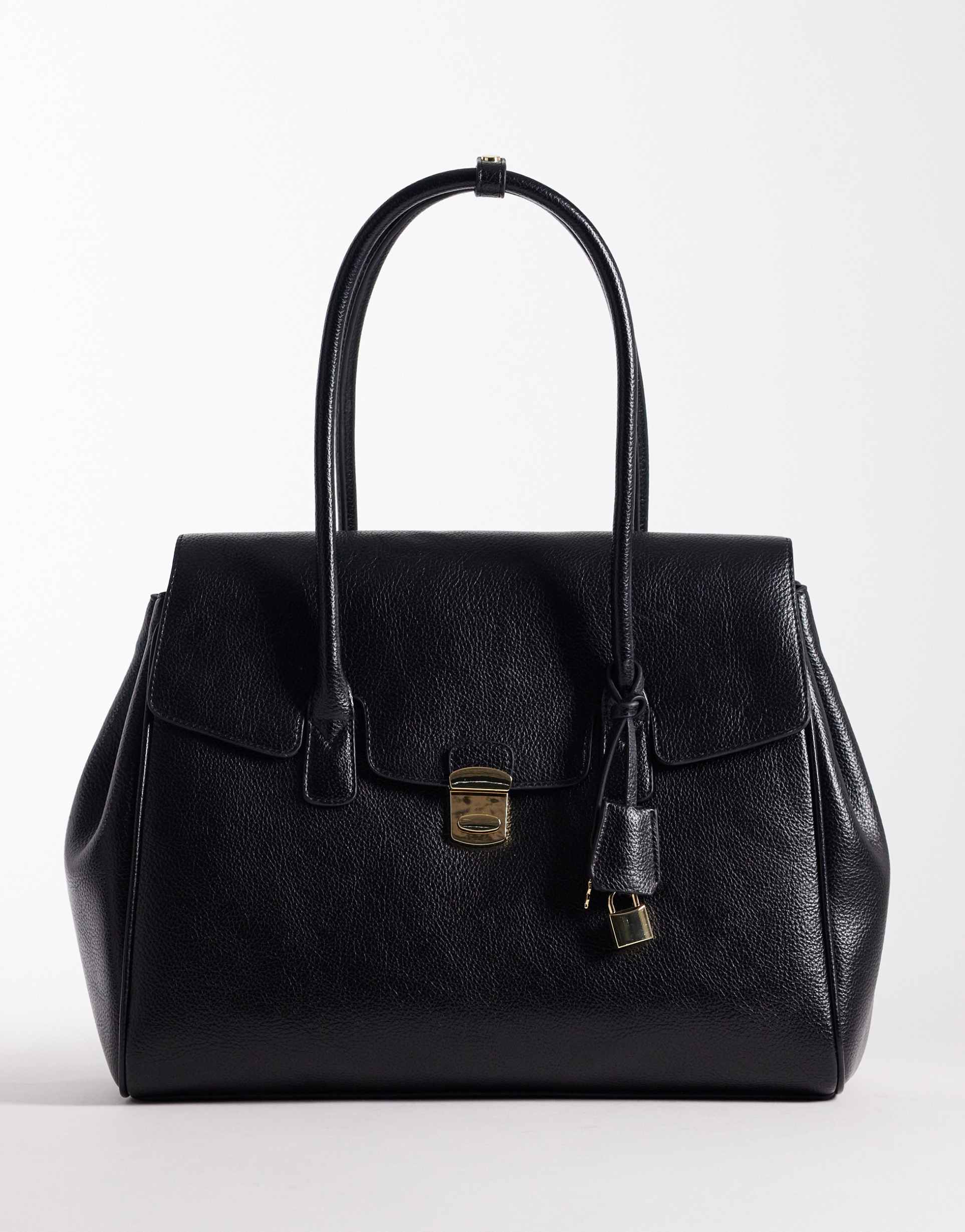 mango key charm city bag in black